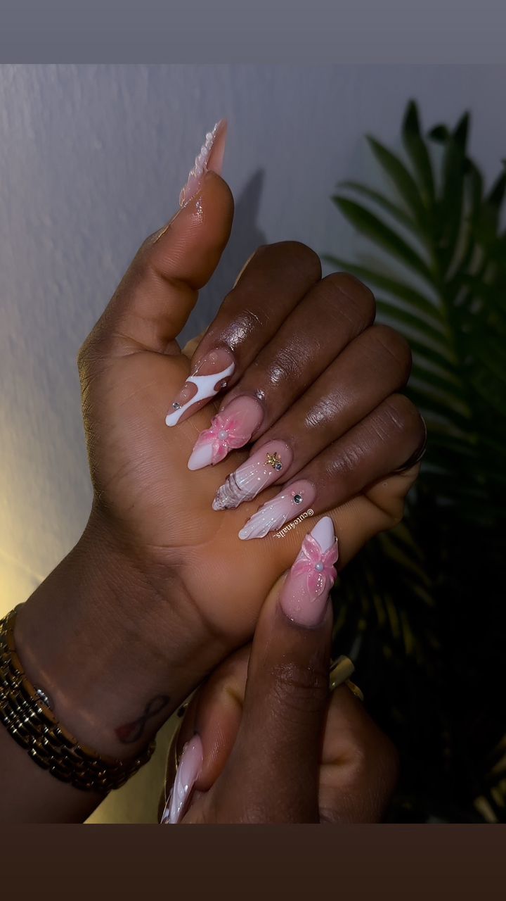 The Ultimate Nude Glitter Nail Collection